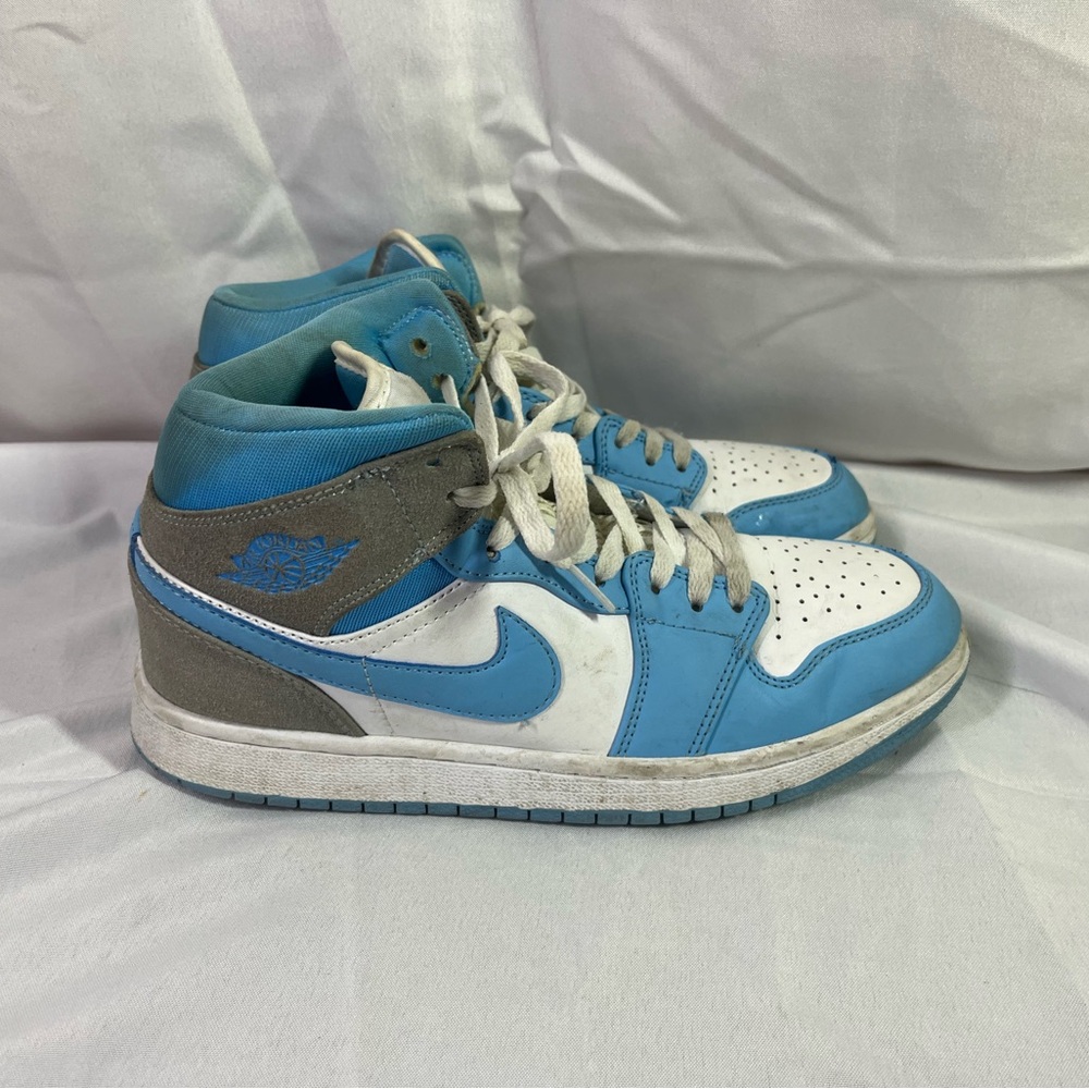 Air jordan 1 mid university blue DX9276-100 Size 7